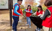 尚湖中心小学“党携团”荷香雅居社区护卫志愿活动